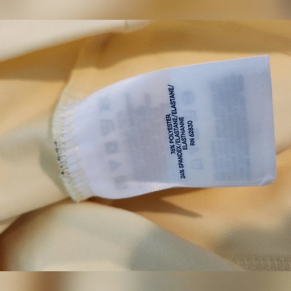 Women's Lands' End Yellow Athletic Skort, Size M - Picture 3 of 10